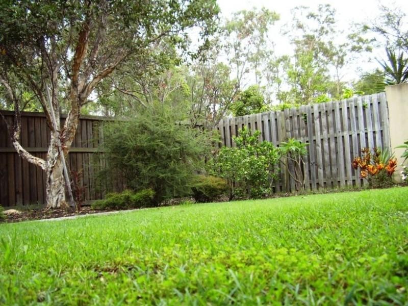 2/145 Gemvale Road, Mudgeeraba QLD 4213