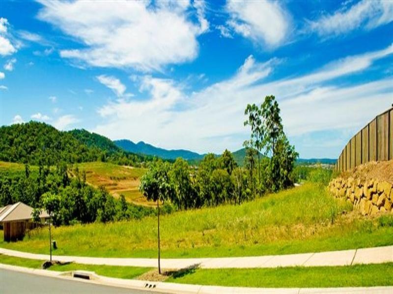 5 Diamantina Circut, Pacific Pines QLD 4211