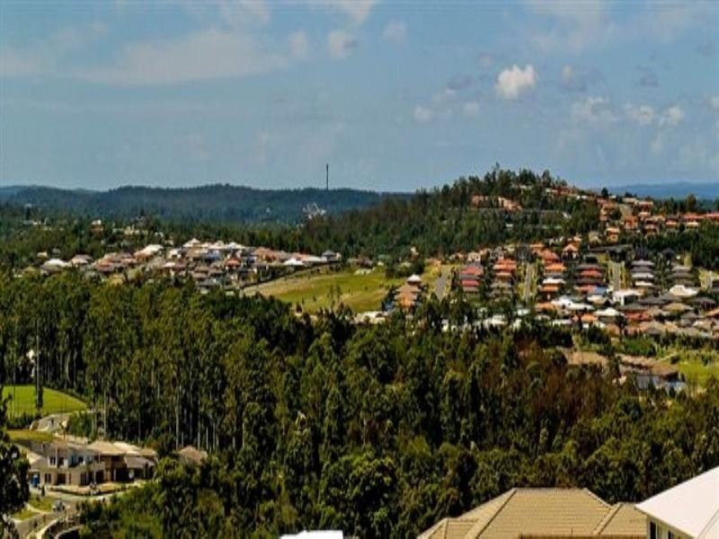 5 Diamantina Circut, Pacific Pines QLD 4211