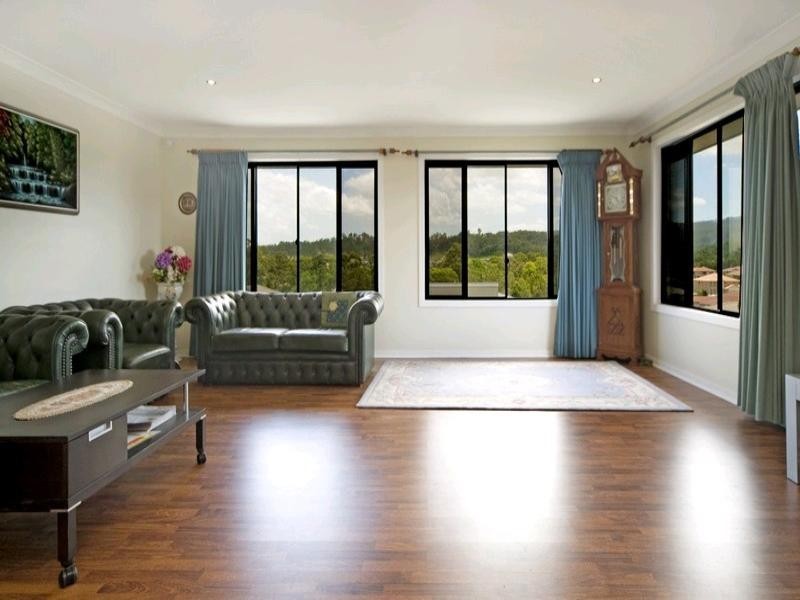 1/6 Jessica Drive, Upper Coomera QLD 4209