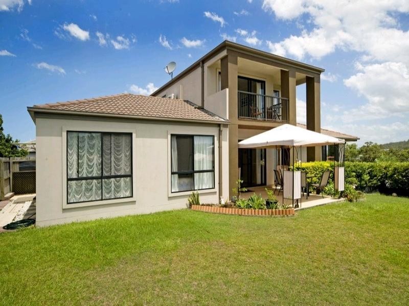 1/6 Jessica Drive, Upper Coomera QLD 4209