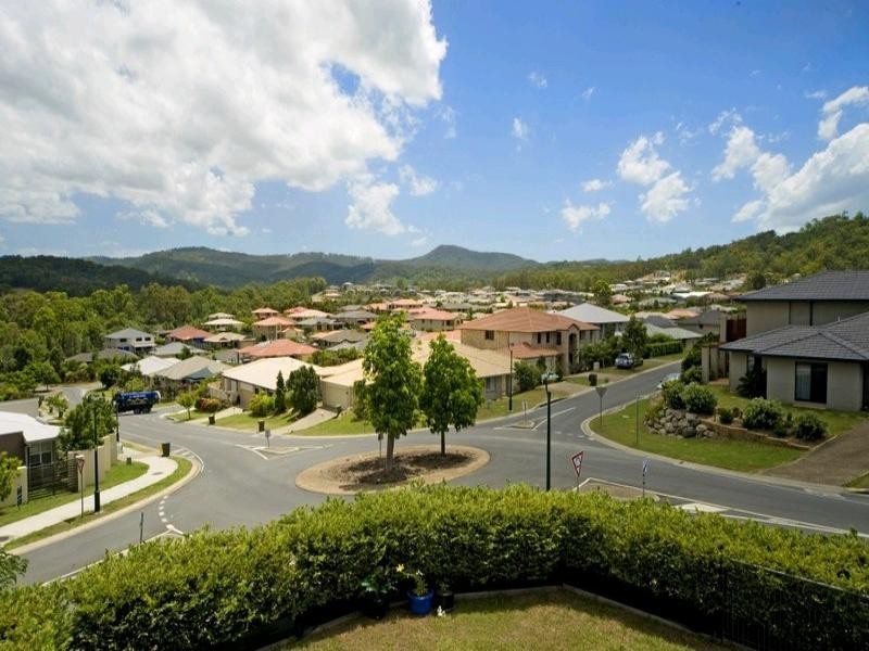 1/6 Jessica Drive, Upper Coomera QLD 4209