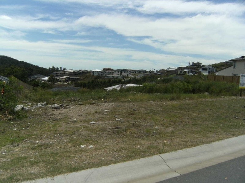 15 Willunga Street, Pacific Pines QLD 4211