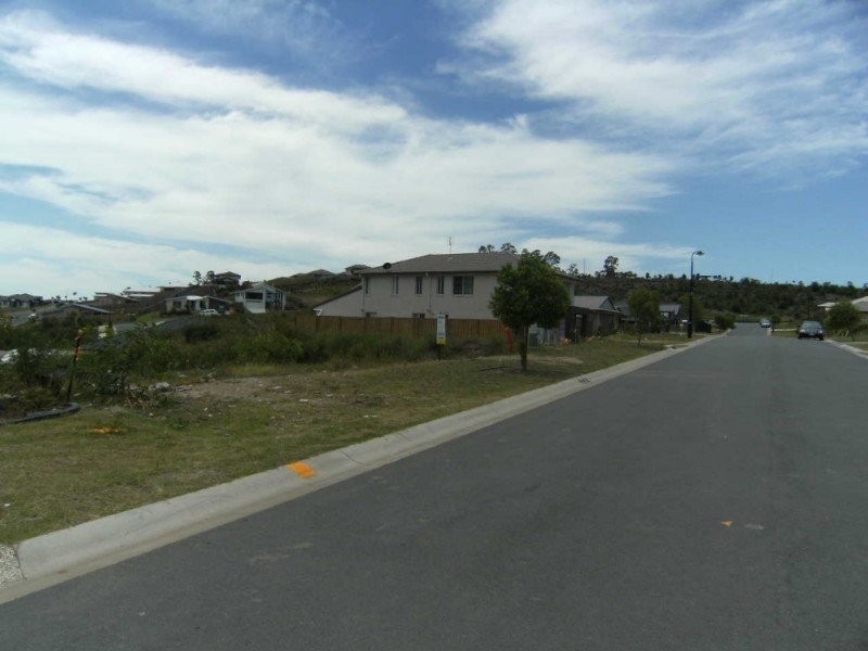15 Willunga Street, Pacific Pines QLD 4211