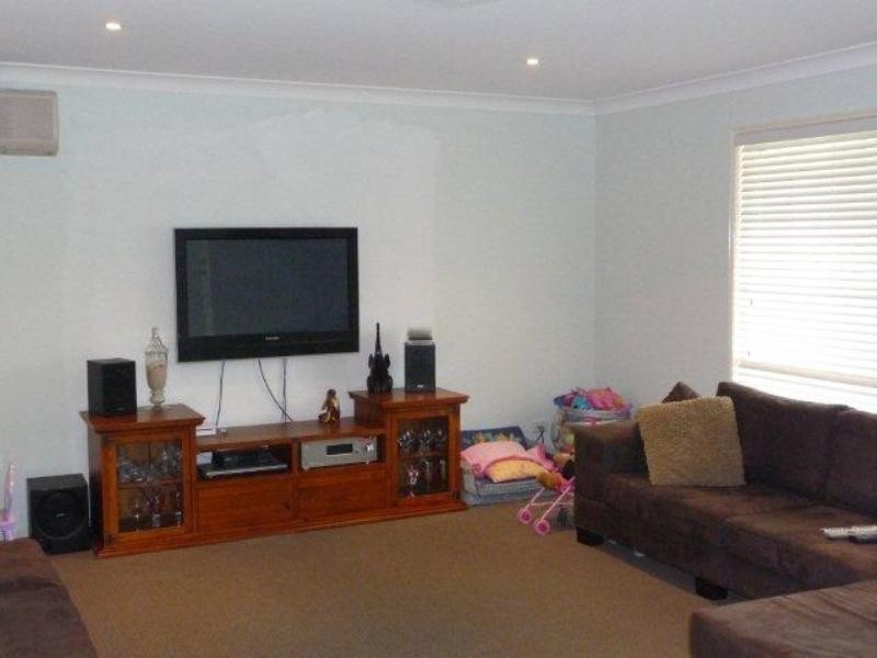 16 Graywillow Boulevard, Oxenford QLD 4210