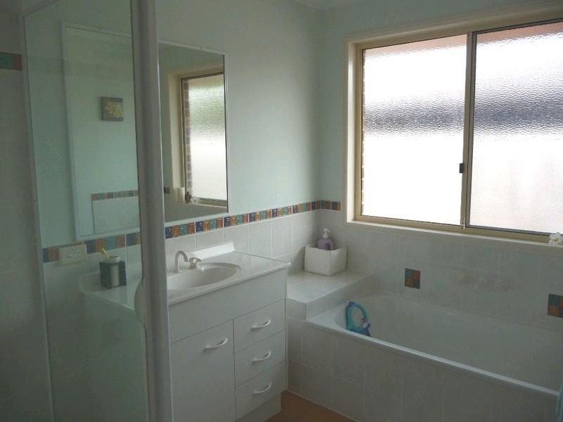 16 Graywillow Boulevard, Oxenford QLD 4210