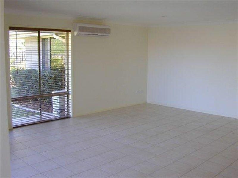 22 Broxbourne Place, Oxenford QLD 4210