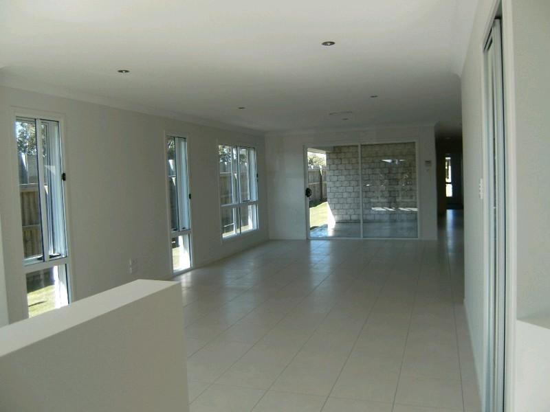 47 The Landings, Upper Coomera QLD 4209