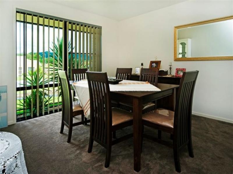 2 Burr Court, Pacific Pines QLD 4211
