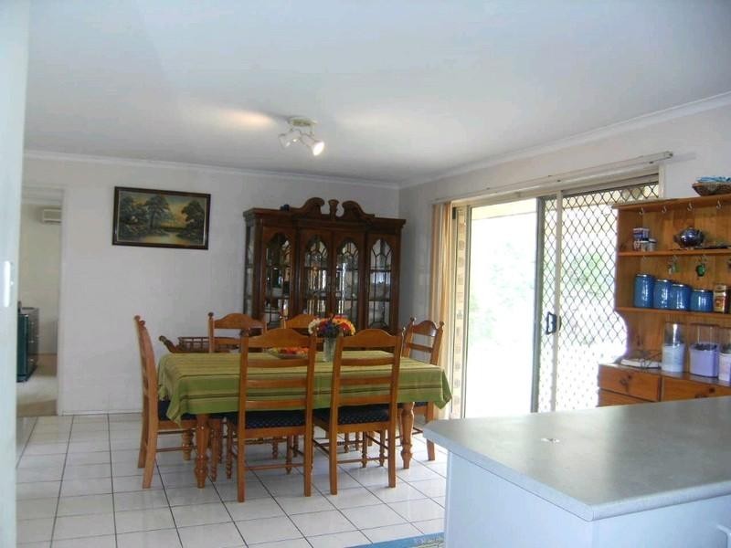 13 Range Court, Arundel QLD 4214