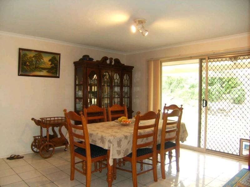 13 Range Court, Arundel QLD 4214