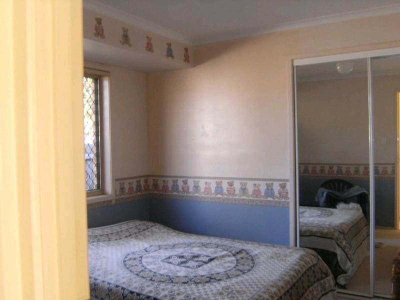 13 Range Court, Arundel QLD 4214