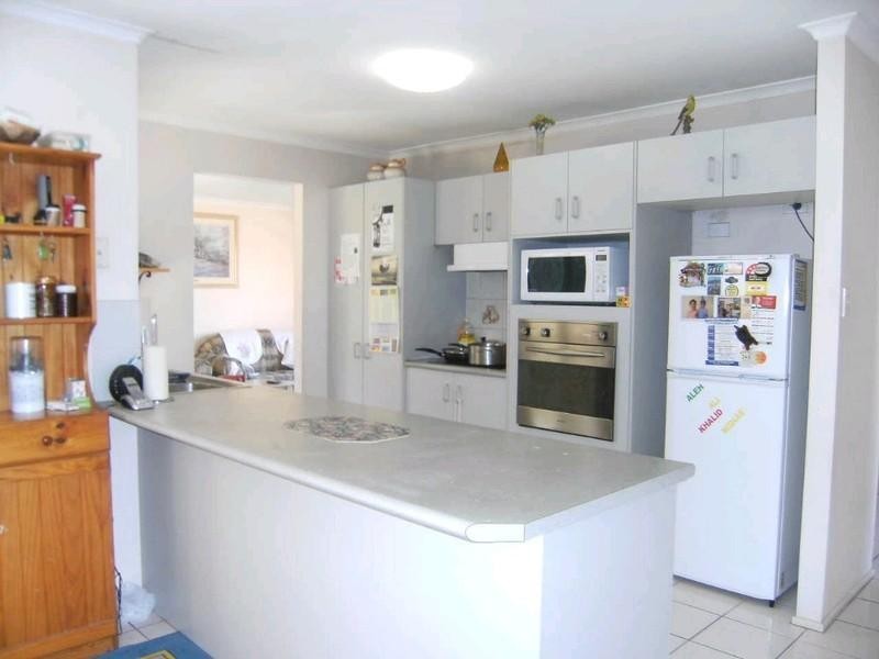 13 Range Court, Arundel QLD 4214