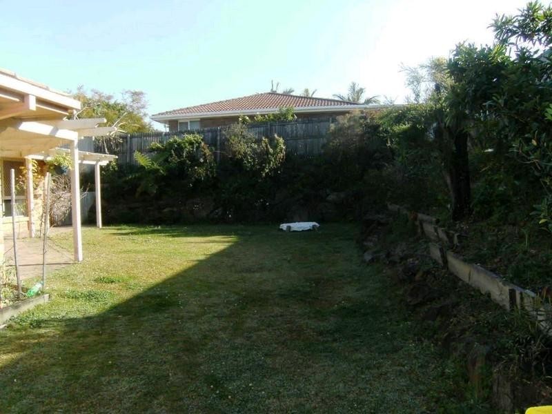 13 Range Court, Arundel QLD 4214