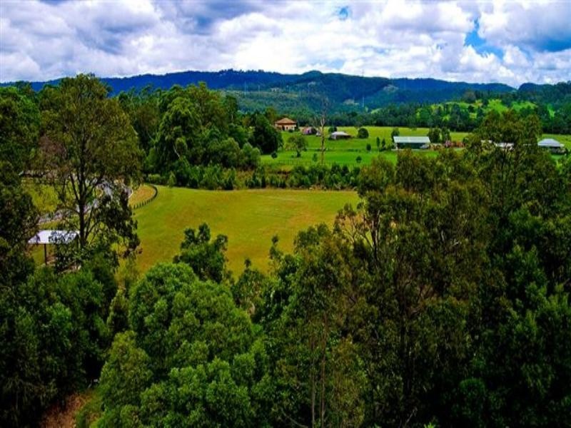 18 Lagoon Park Road, Maudsland QLD 4210