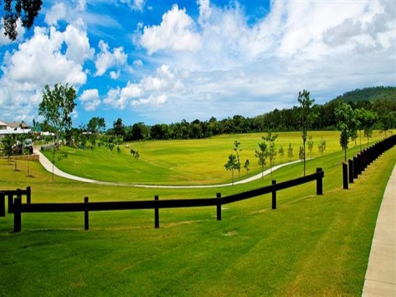 18 Lagoon Park Road, Maudsland QLD 4210