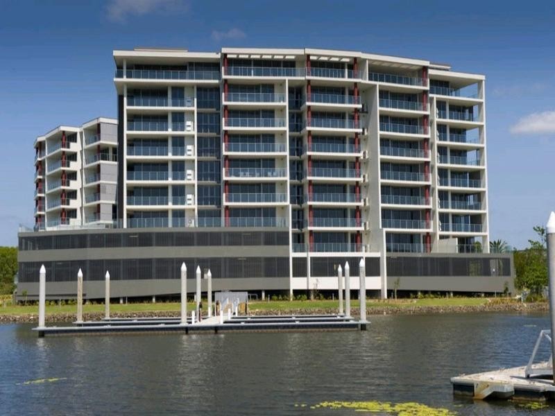 135 Lakelands Drive, Merrimac QLD 4226