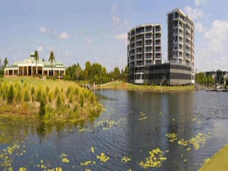 135 Lakelands Drive, Merrimac QLD 4226