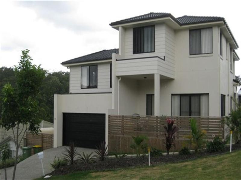 Pacific Pines QLD 4211