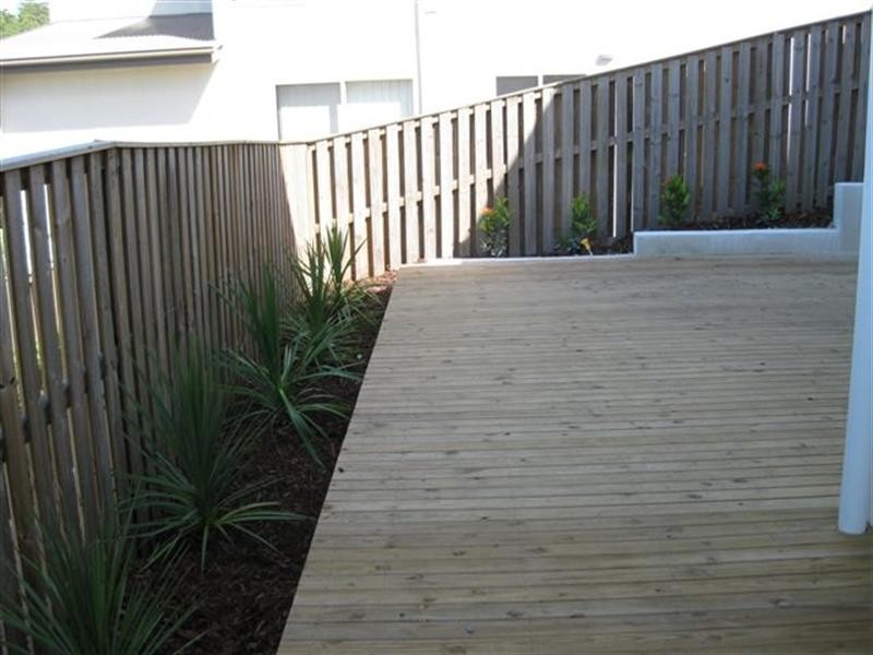 Pacific Pines QLD 4211