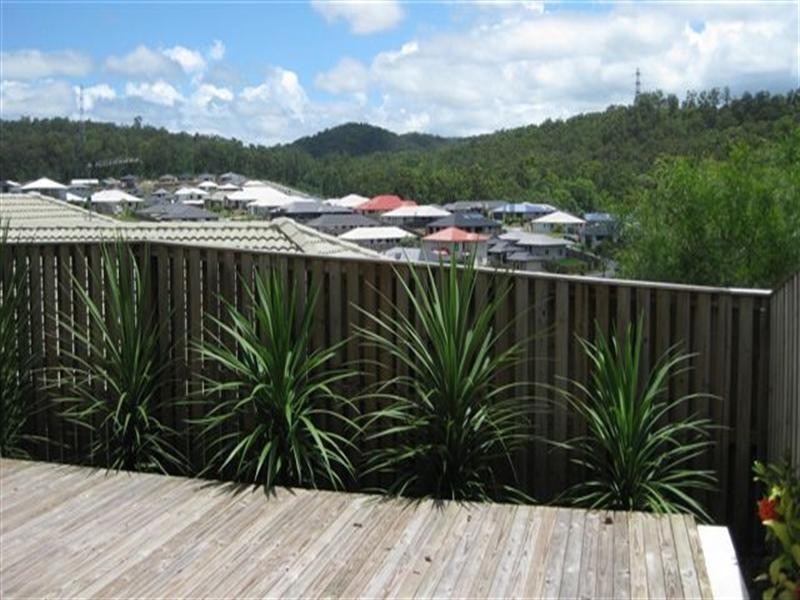 Pacific Pines QLD 4211