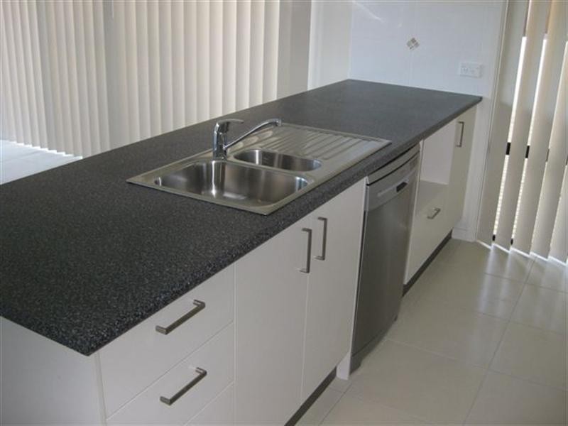 Pacific Pines QLD 4211