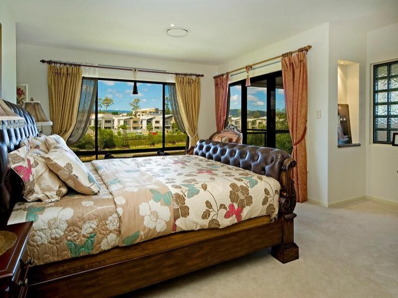 59 Bridgewater Drive, Varsity Lakes QLD 4227