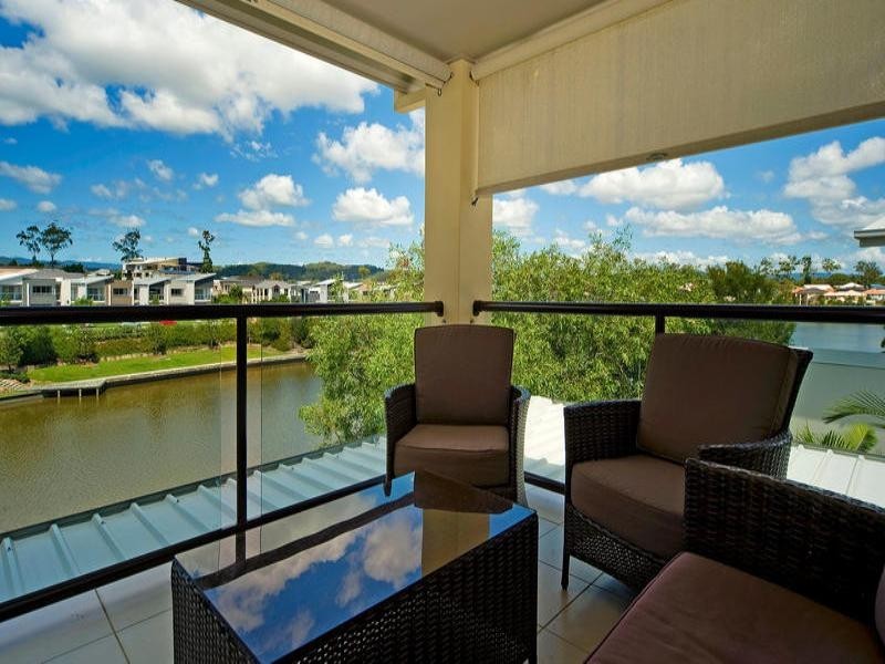 59 Bridgewater Drive, Varsity Lakes QLD 4227