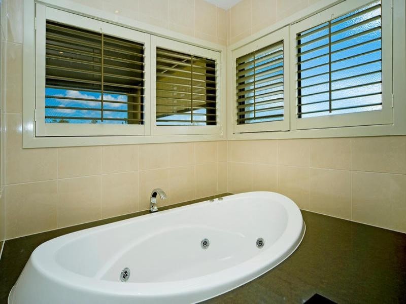 59 Bridgewater Drive, Varsity Lakes QLD 4227