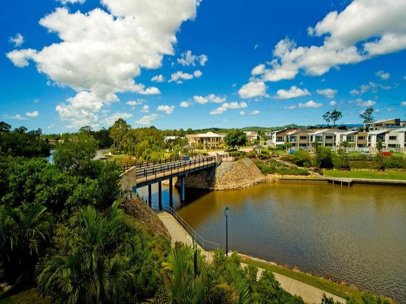 59 Bridgewater Drive, Varsity Lakes QLD 4227