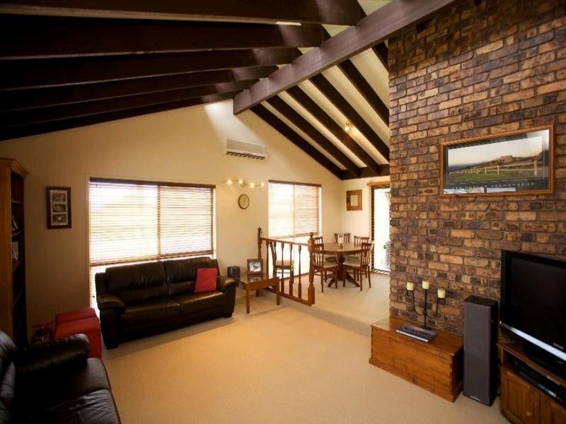 22 Pomona Court, Helensvale QLD 4212