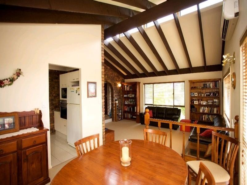 22 Pomona Court, Helensvale QLD 4212