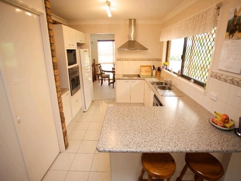 22 Pomona Court, Helensvale QLD 4212