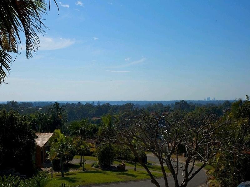 22 Pomona Court, Helensvale QLD 4212