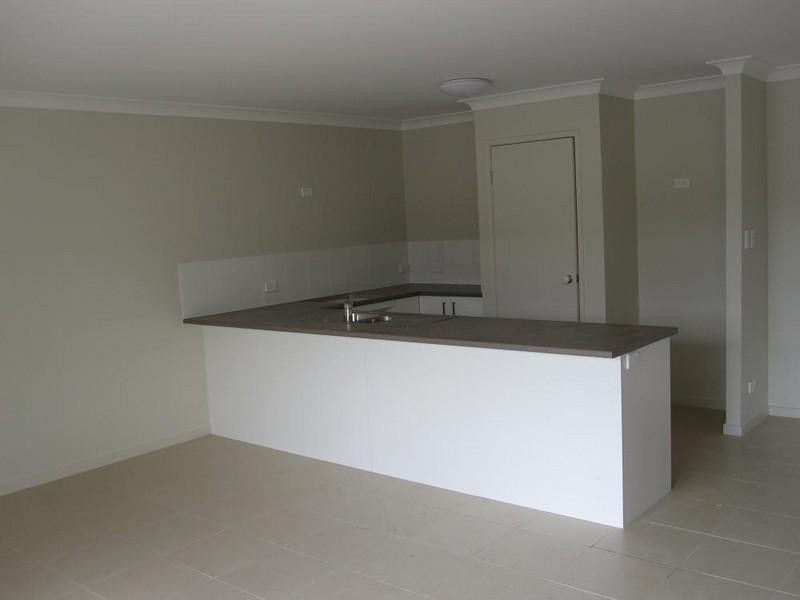 Pacific Pines QLD 4211