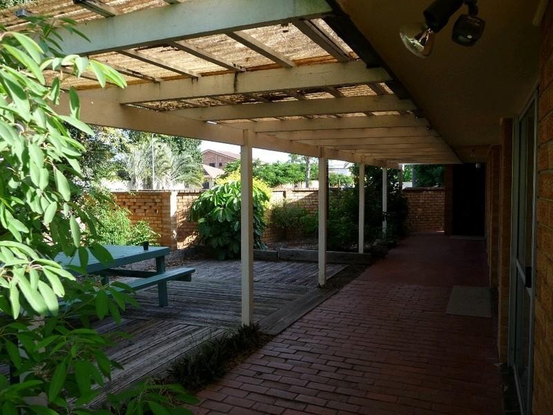 1 McCleary Street, Sorrento QLD 4217