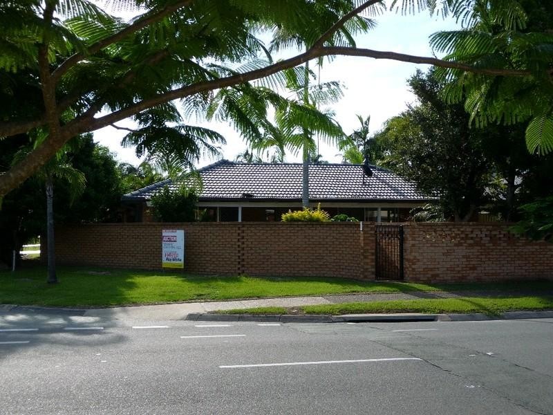 1 McCleary Street, Sorrento QLD 4217