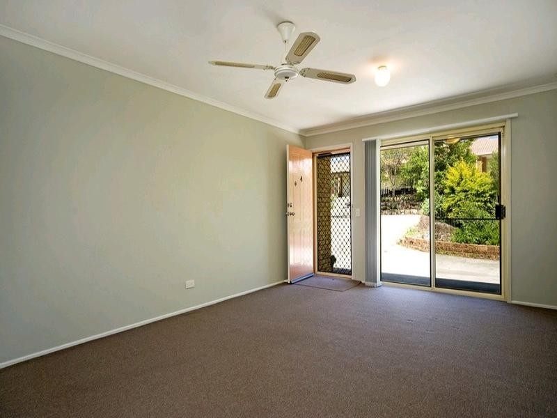 4/3 Fonda Place, Oxenford QLD 4210