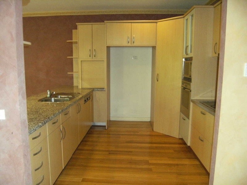 3297 Palladian Drive, Hope Island QLD 4212