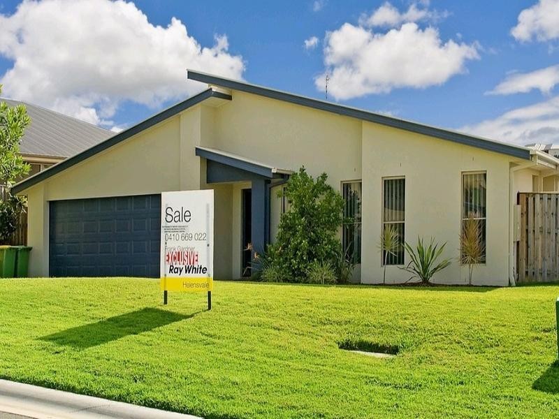 9 Codrington Circuit, Pacific Pines QLD 4211