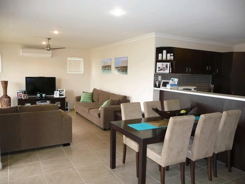 9 Codrington Circuit, Pacific Pines QLD 4211