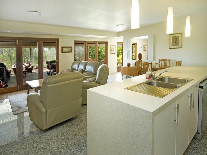 13A Uplands Drive, Parkwood QLD 4214