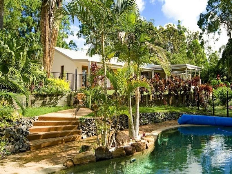 13A Uplands Drive, Parkwood QLD 4214