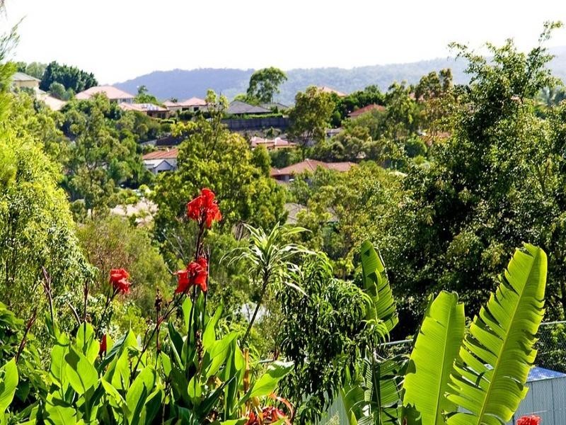 13A Uplands Drive, Parkwood QLD 4214