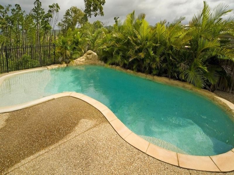 19 Hillary Circuit, Pacific Pines QLD 4211