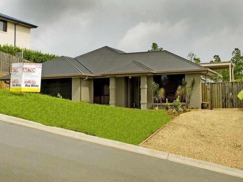 19 Hillary Circuit, Pacific Pines QLD 4211