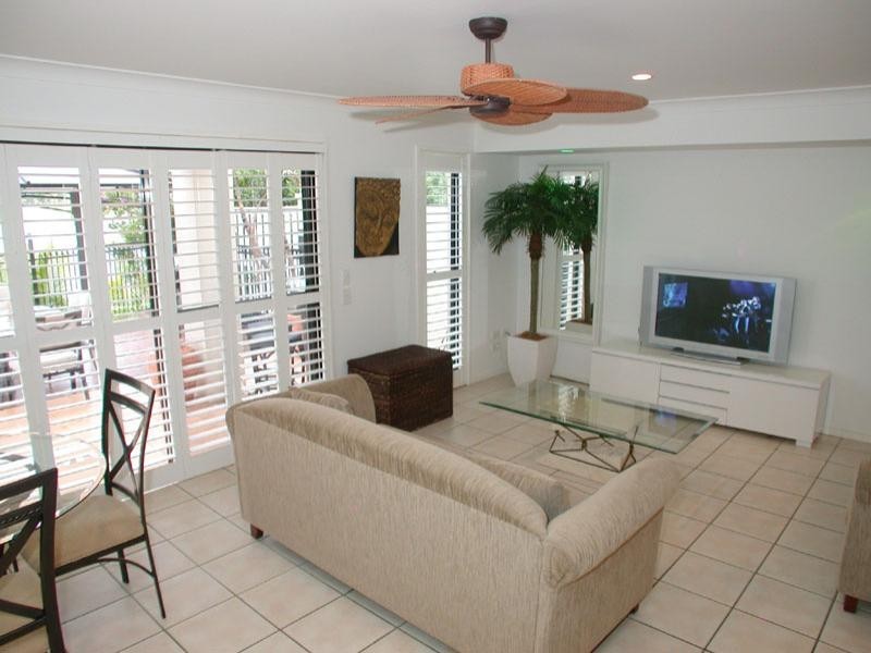 70/60 Caseys Road, Hope Island QLD 4212