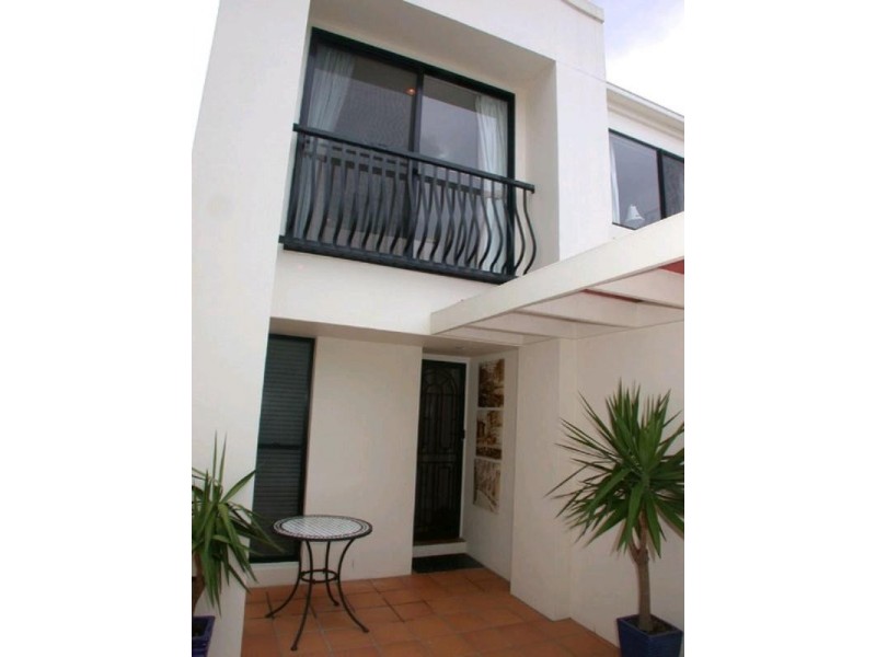 70/60 Caseys Road, Hope Island QLD 4212