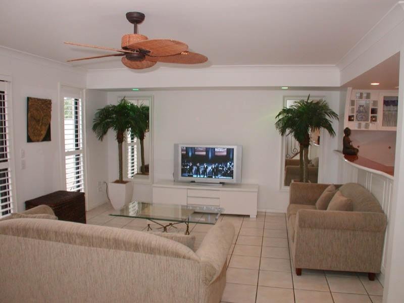 70/60 Caseys Road, Hope Island QLD 4212