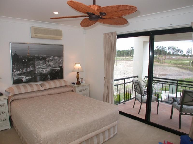 70/60 Caseys Road, Hope Island QLD 4212